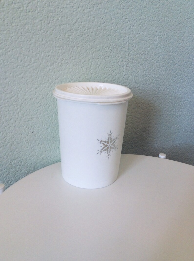 Retro Kitchen Holiday 60s 70s Christmas Snowflake Promotional Food Container with Lid Vintage White Tupperware Canister