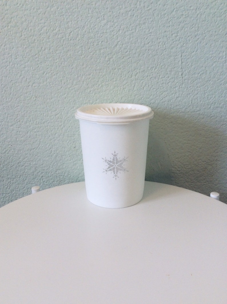 Retro Kitchen Holiday 60s 70s Christmas Snowflake Promotional Food Container with Lid Vintage White Tupperware Canister