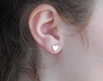 18K Solid Gold Heart Stud Earrings, Handmade Dainty Heart Jewelry