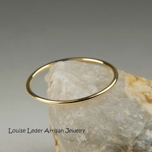 Minimalist Ring 18K Solid Gold Ring, Dainty Gold Ring 18K Stacking Ring, Minimalist Gold Wedding Band Women