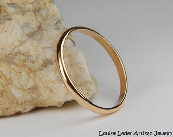 Handmade 14K Solid Gold Wedding Band - Minimalist Stacking Ring