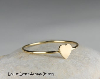 18K Gold Heart Ring for Women 18K Solid Gold Ring for Her 18K Heart Ring Gold Friendship Ring 18K Heart Jewelry