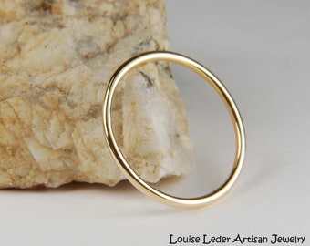 18K Gold Ring Dainty Gold Ring for Women Gold Wedding Ring 18K Gold Stacking Ring, Solid Gold Ring Minimalist