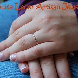 Handmade 18K Solid Gold Ring: Minimalist Wedding Band image 2