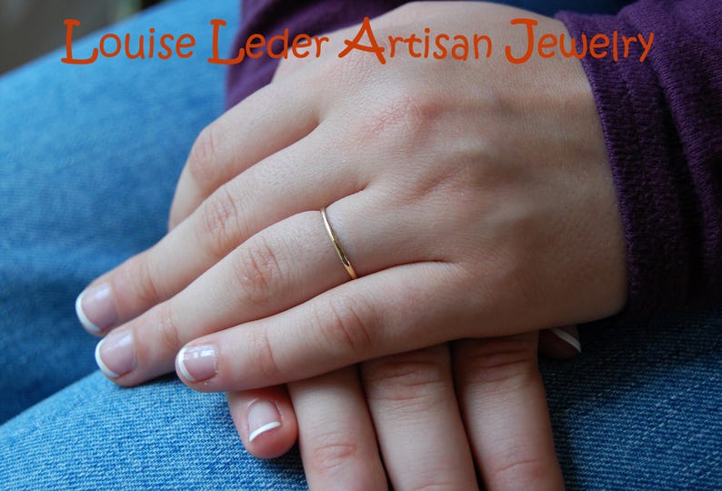 Handmade 18K Solid Gold Ring: Minimalist Wedding Band image 2