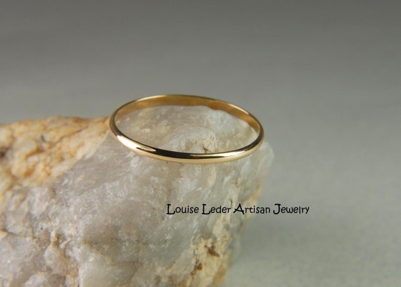 Handmade 18K Solid Gold Ring: Minimalist Wedding Band
