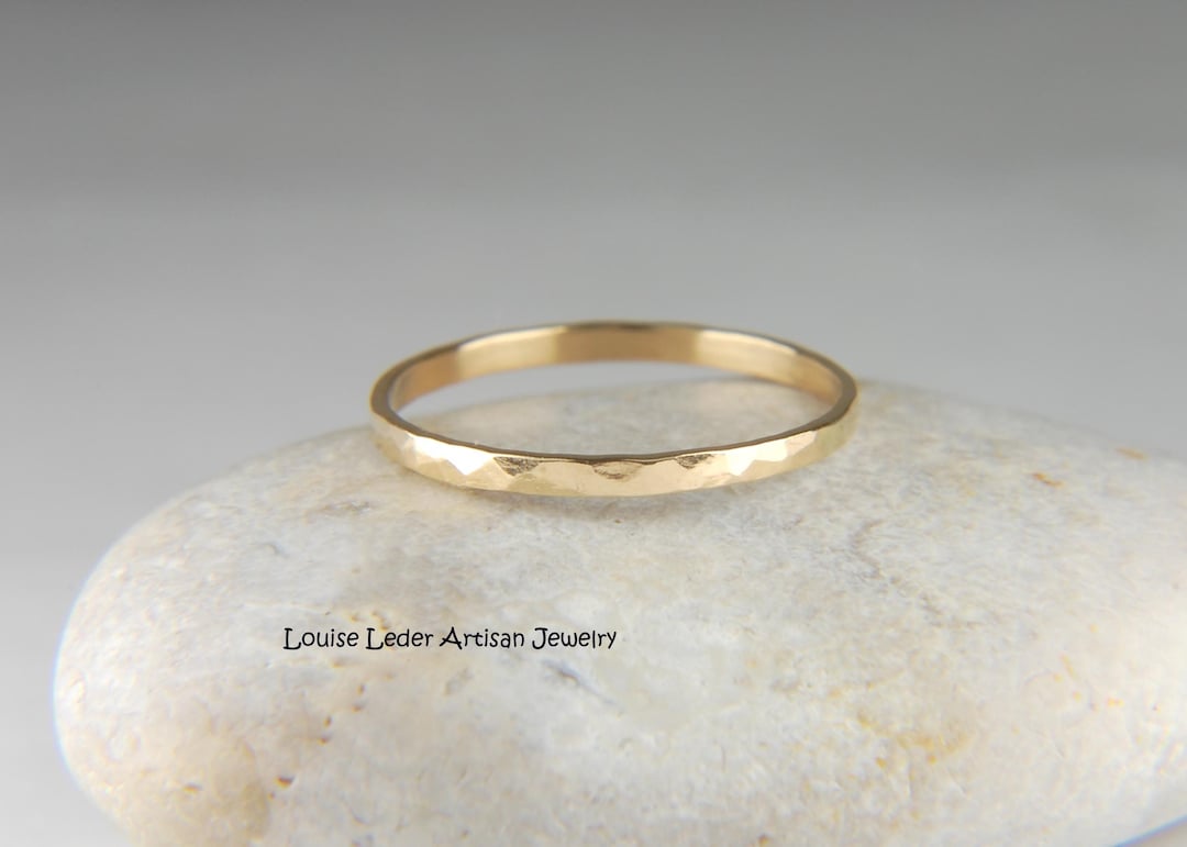 Handmade 18K Gold Hammered Ring - Minimalist Wedding Band - Etsy