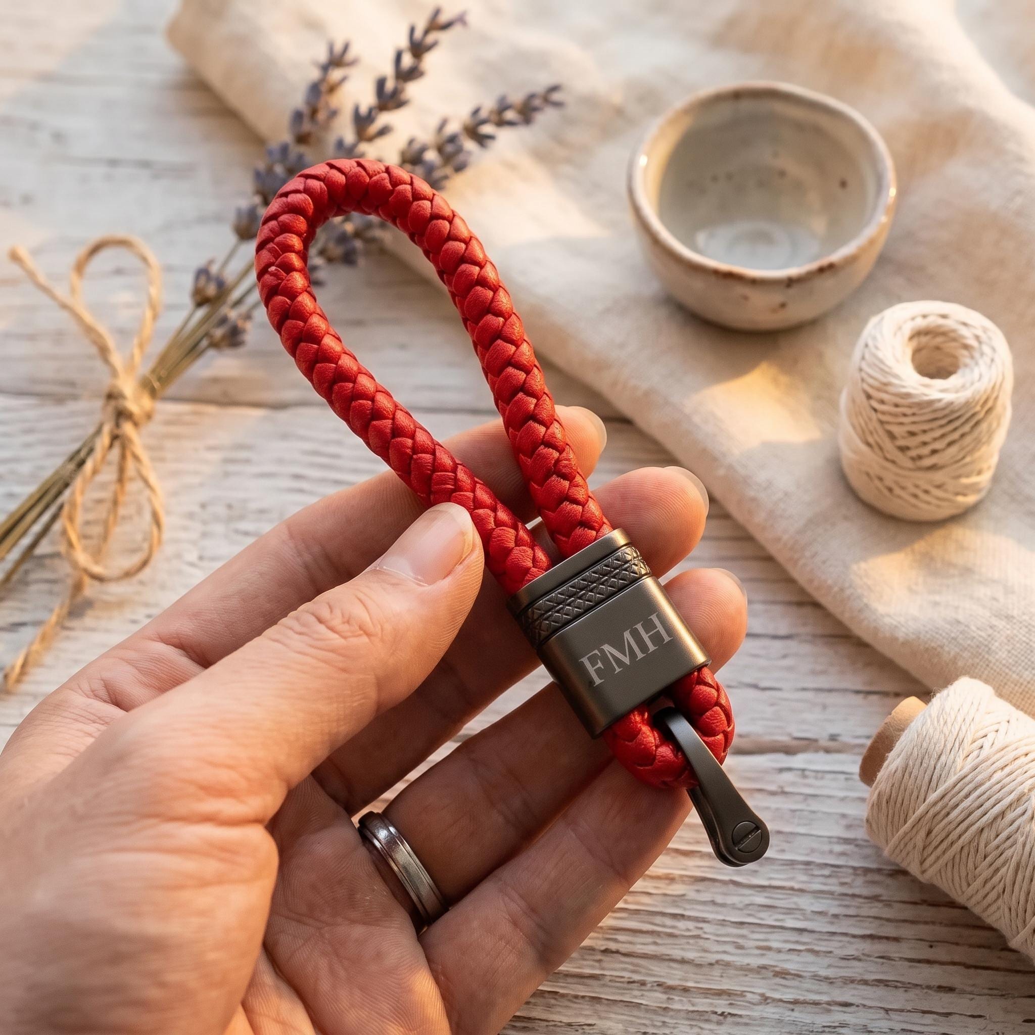 Handwoven Braided Leather Keychain, Zinc Alloy Car Key Ring