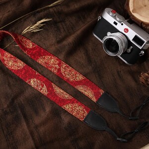 Alça de câmera vermelha, alça de ombro com estampa floral, alça de pescoço vintage para câmera, alça ajustável para DSLR, presente para fotógrafos homens e mulheres.