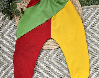 Handmade patchwork harem pants for babies/children, sizes 56-104. Colourblock pants made from organic cotton French terry in green, yellow, and red, with adjustable cuffs.