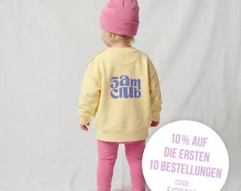 Oversize Sweatshirt "5am Club" Bio Baumwolle | Geschenk zur Geburt, Baby, Kind | Statement Print | Gr. 6 – 36 Monate