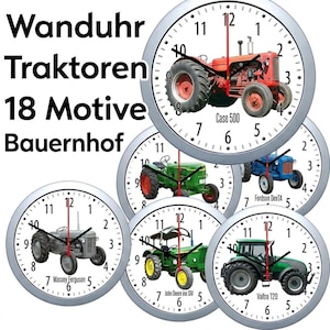 Op de afbeelding: Een set van drie keramische mokken met een gespikkelde, matte afwerking. De mokken zijn in crème, lichtgrijs en donkergrijs. Elke mok heeft een eenvoudig, minimalistisch ontwerp.