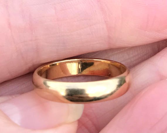 Nice Wide CLASSIC  yellow  gold 14Kt wedding band… - image 1