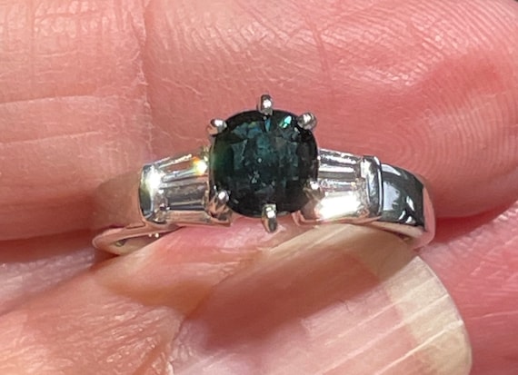 Green Sapphire and baguette diamonds Platinum Wed… - image 10
