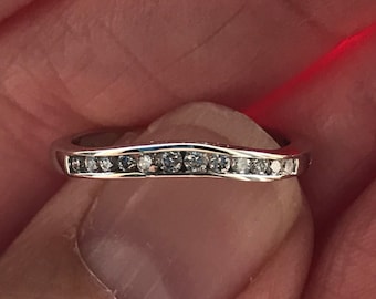 Beautiful  IMPOSSIBLE to find curved 14KT white gold and 18 points of diamonds wedding band right hand ring