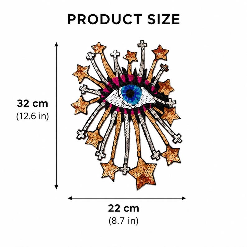 K&ouml;nnte beinhalten: Ein Pailletten-Aufn&auml;her mit einem zentralen blau-wei&szlig;en Auge, umgeben von goldenen Sternenstrahlen. Das Design enth&auml;lt den Text PRODUCT SIZE und zeigt Abmessungen von 32 cm (12,6 Zoll) mal 22 cm (8,7 Zoll) mit entsprechenden Ma&szlig;pfeilen.