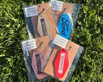 Dentside Ford Truck Grill Keychain
