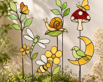 Garten-Buntglasmuster-Set, Schmetterling, Schnecke, Pilz, Libelle, Biene, Vogel, Gartenstecker (SVG, A4, PDF, PNG, JPG), 6 Designs, DIY-Vorlage