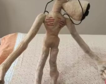 Pluszowa zabawka inspirowana głową syreny – przerażająca, horrorowa wypchana figurka – pluszowe stworzenie – dekoracja na Halloween dla fanów horroru, 55 cm