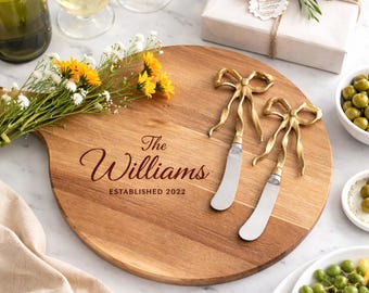 Gepersonaliseerde charcuterieplank cadeauset, gegraveerd housewarming cadeau, kaasplank op maat, gastgeschenk, cadeau voor een vrijgezellenfeest, huwelijksgeschenk