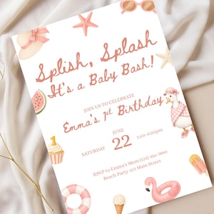 Puede incluir: Una tarjeta de invitación blanca con ilustraciones en acuarela rosa y melocotón de un pato, un flotador de flamenco, una estrella de mar, gafas de sol, un sombrero, un cupcake y una sandía. El texto dice: Splish, Splash It's a Baby Bash!