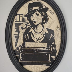 Vintage typewriter wall art- Retro Writer illustration - journalist Decor -Black Style artwork -Handemade framed wall Decor