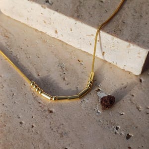 14K Gold geheimer Name Halskette, benutzerdefinierter Morse-Code, Trump versteckte Nachricht Hals, diskretes Tageshalsband, zierliches Geschenk Brautjungfer, Morris Ficken Stil