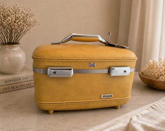 Vintage American Tourister Train Case Yellow Duraster Makeup Case 1960s