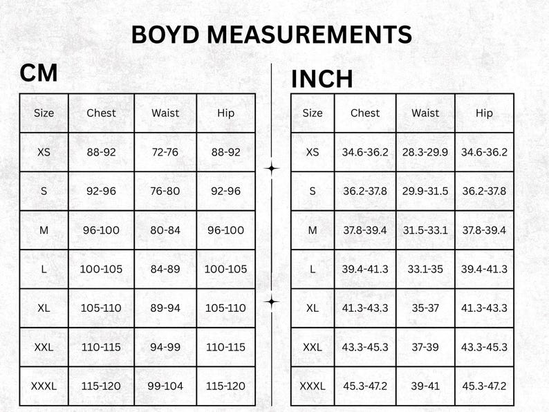 Puede incluir: Una tabla de tallas en blanco y negro titulada BOYD MEASUREMENTS. Muestra dos tablas: una en cent&iacute;metros y otra en pulgadas. Ambas tablas enumeran tallas desde XS hasta XXXL con las medidas de pecho, cintura y cadera para cada categor&iacute;a.