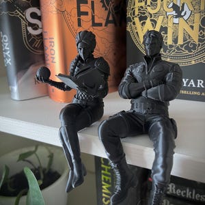 Violet and Xaden Bookshelf Fantasy Figures | Fourth Wing Dragon Book Friends