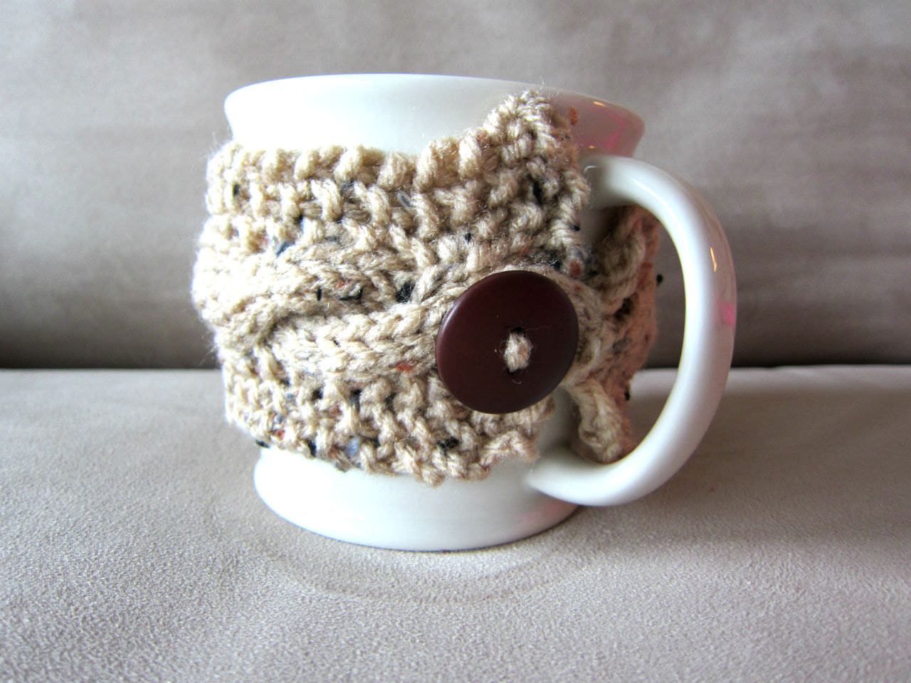 Love Mug®: Knitting Gifts - Gifts For Knitters - Knitting Mug  - Knitting Gifts For Women - Christmas Knitting Gifts - Best Grandma Mug -  400ml - Award Winning Gift Retailer.: Coffee Cups & Mugs