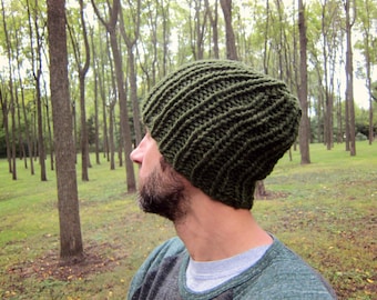 Handgemaakte grof gebreide beanie: olijfgroene veganistische mix
