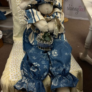 Bunnies By the Bay Bonnie Bleu Jay