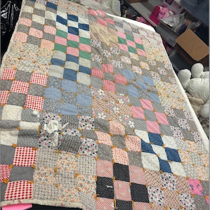 Vintage antique quilt, 100% cotton, patchwork quilt