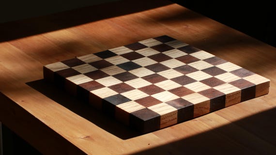 Schachbrett Holz Massivholz Mini Reisebrett handgefertigt 24x24cm