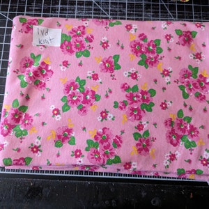 1 Yard Cotton Knit Fabric in Pink Floral Print