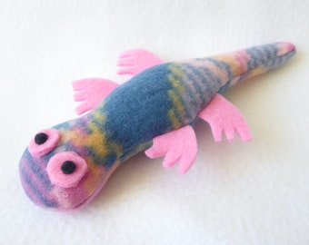 Lizard Cat Toy - Blue & Pink Print/Pink Feet