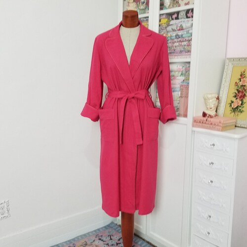 Vintage 1940's shops / 50's Hot Pink Raspberry Wool Robe / Styled by SAYBURY / Medium