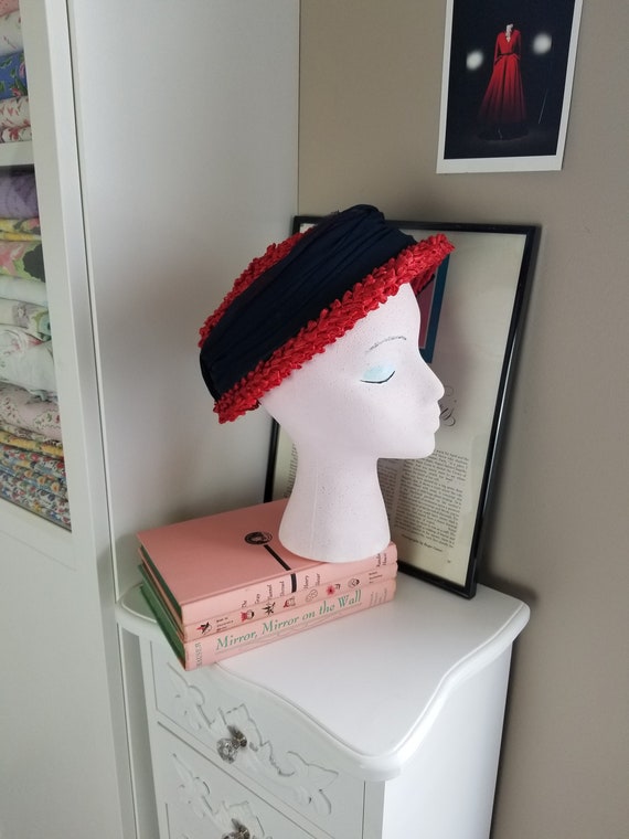 Vintage 1950's 60's Red Raffia Hat with Dark Blue… - image 1