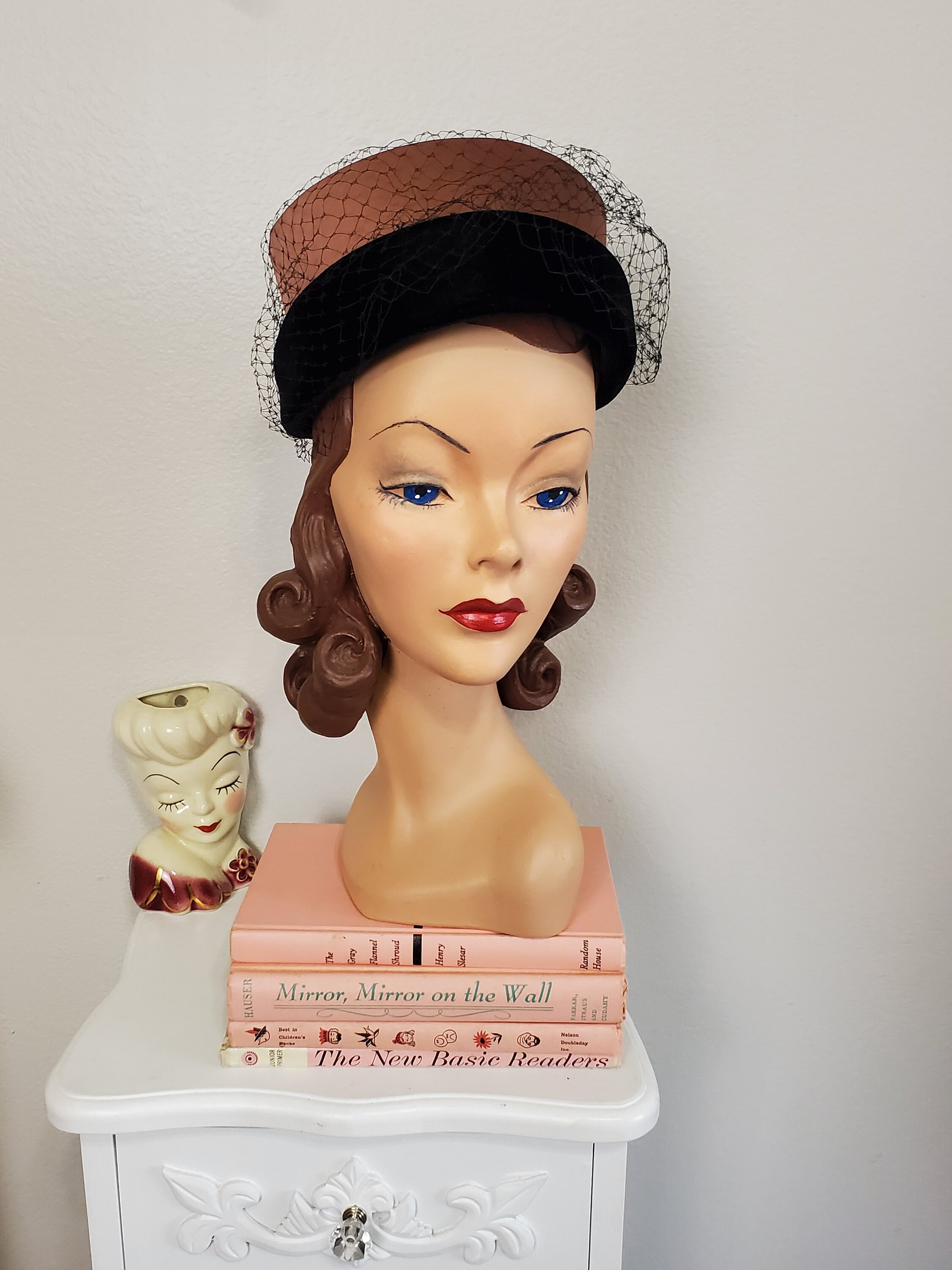 Vintage 1950's / 60's Black and Copper Velvet Wool Hat With