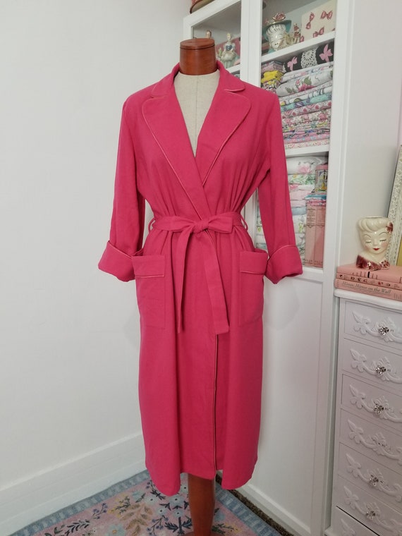 Vintage 1940's / 50's Hot Pink Raspberry Wool Rob… - image 2