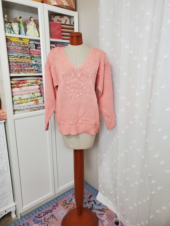 Vintage 1980's / 90's Pink Embroidered Knit Sweate
