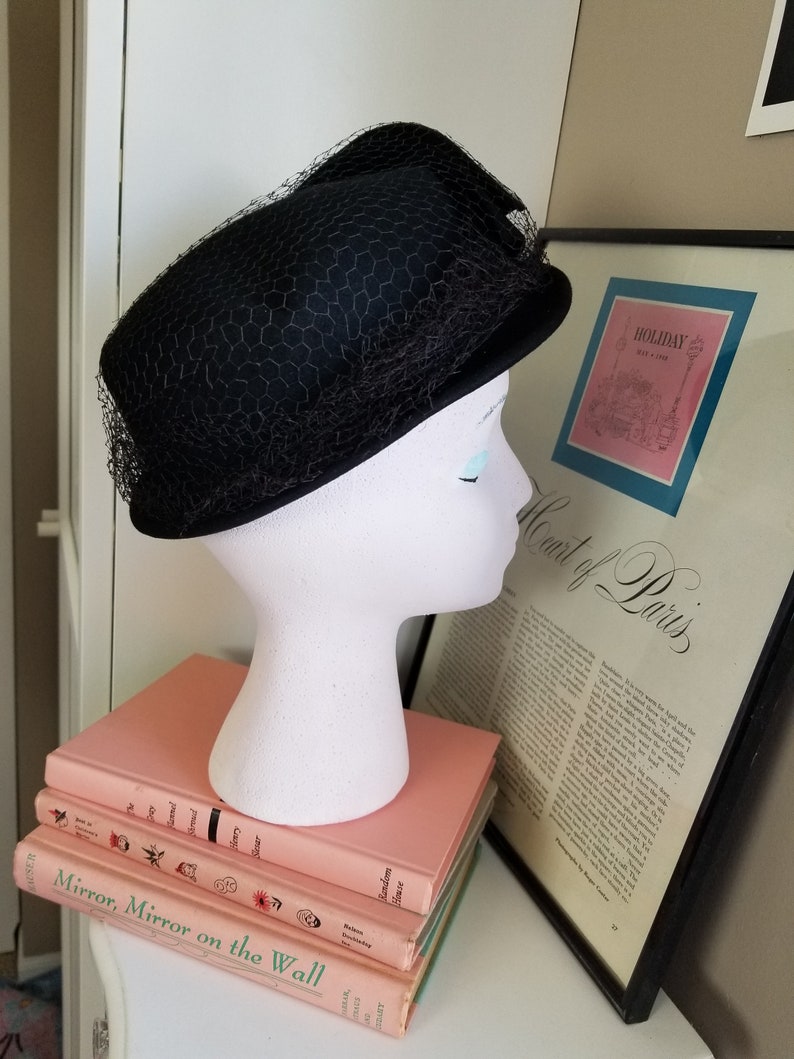 Vintage 1940's Black Wool Felt New York Creations Topper Hat image 6