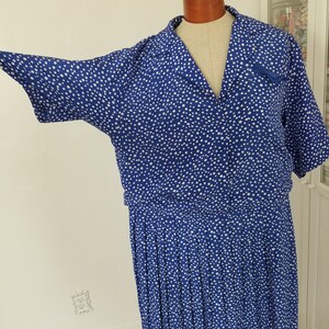Vintage 1980's Blue And White Polka Dot Day Dress With Pleated Skirt 40's Style Dress / BGB Plus / XL to XXL image 5