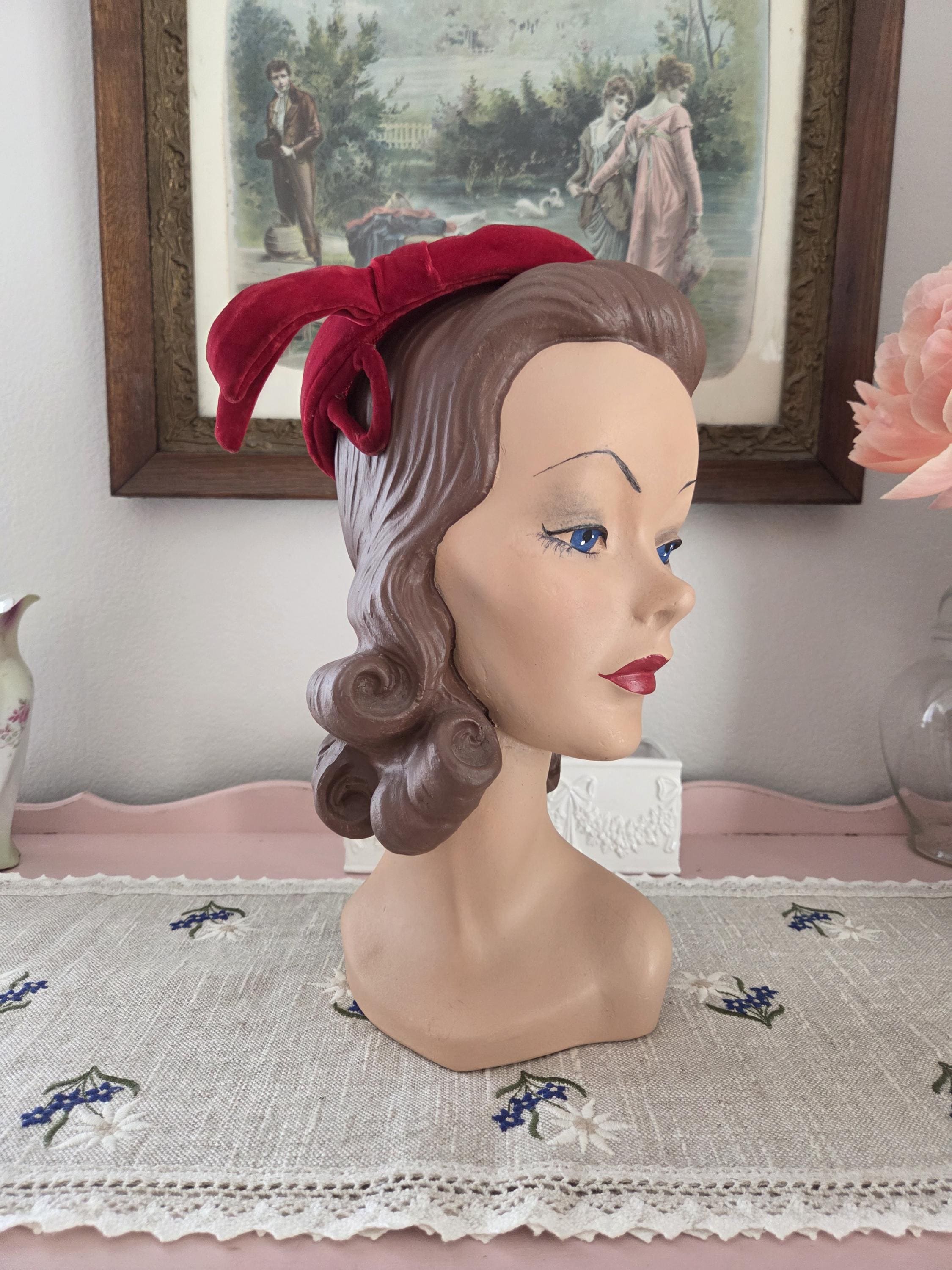 BETMAR classic beauty ? Vintage Betmar New York Womens Red 100% Wool Floral Wide  main image 2