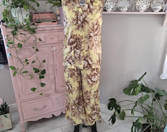 Vintage 1970's Two Piece Pants Set Pants Blouse Hawaiian Yellow Floral | Royal Hawaiian Made in Hawaii | Medium to Large