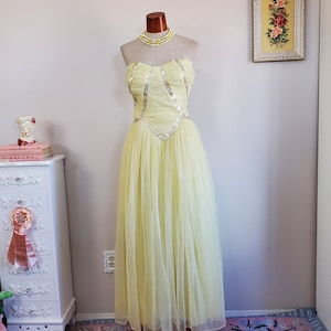 Lemon Chiffon | Vintage 1950&#39;s Pale Yellow Tulle and Chiffon Prom Dress With Metallic Trim | Small to Medium