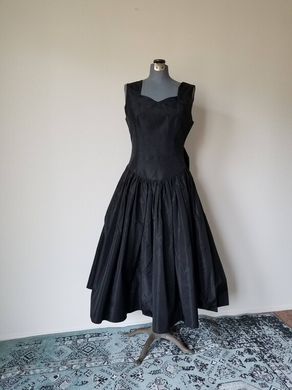 Vintage 80's Does 50's Black Taffeta Tea Length Go
