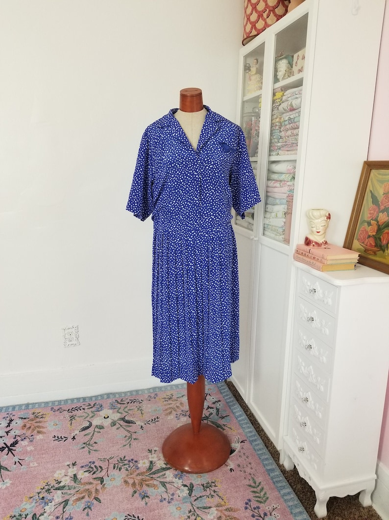 Vintage 1980's Blue And White Polka Dot Day Dress With Pleated Skirt 40's Style Dress / BGB Plus / XL to XXL image 2