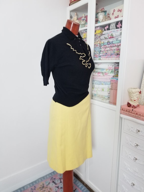 VIntage 1950's / 60's Yellow Wool Pencil Skirt / … - image 2